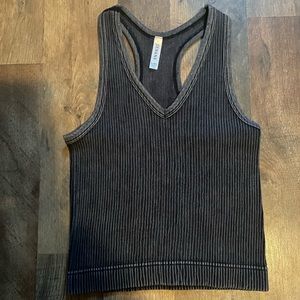 Size large/X-Large smoky gray Zenana racer back crop top. Never worn